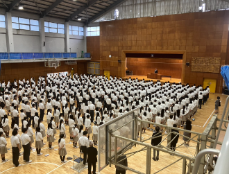 令和8年度后期①开学典礼~获得英检准1级证书者荣获史上最多的学园长奖！